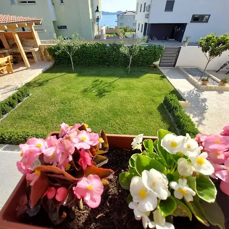 Oasis 아파트